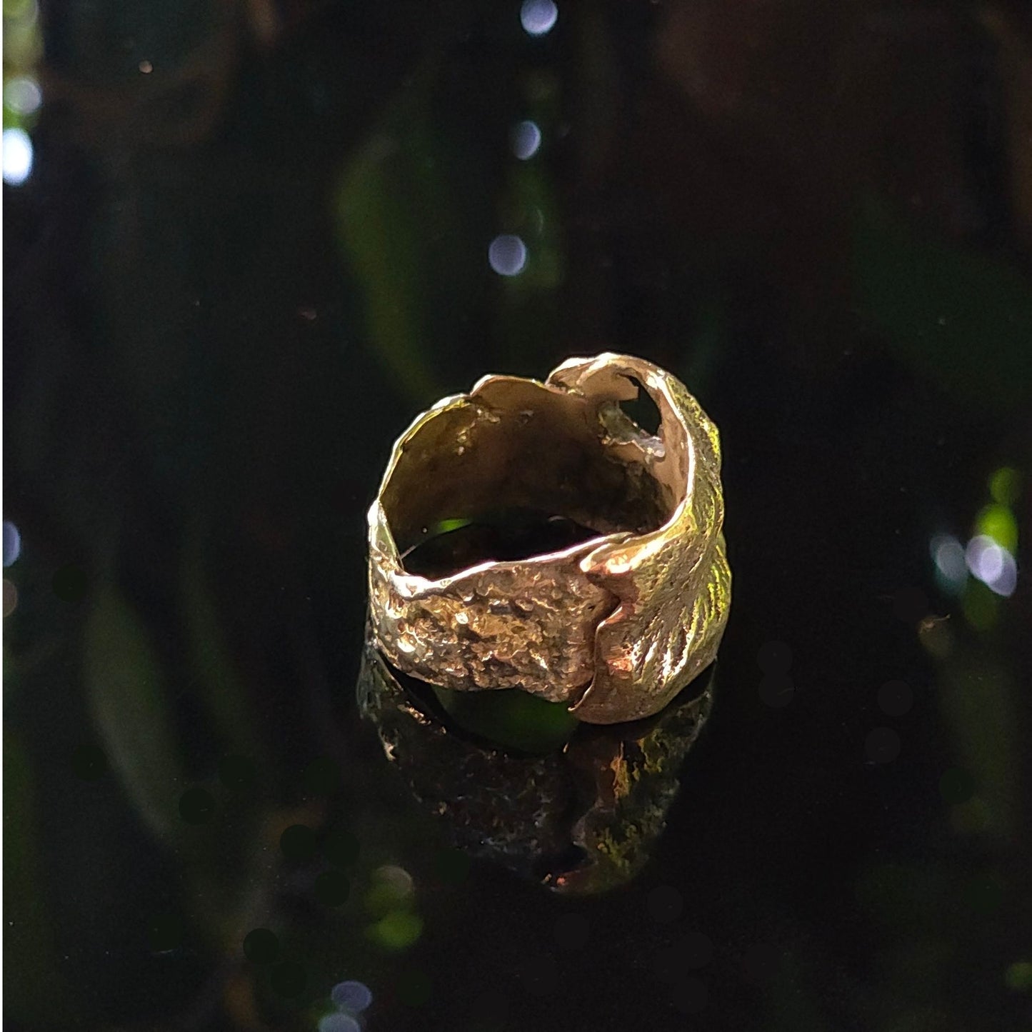 Hole Ripple Ring