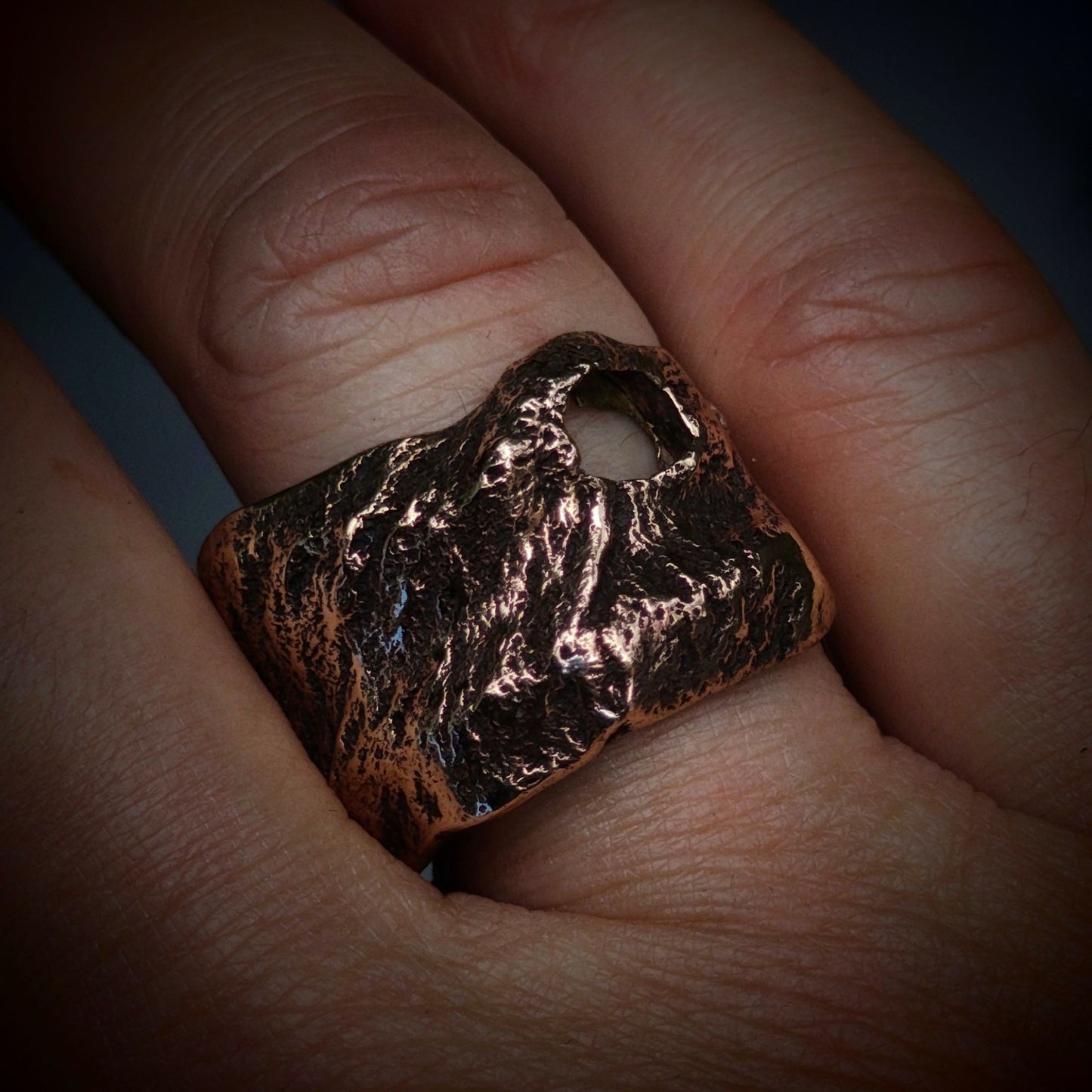 Hole Ripple Ring